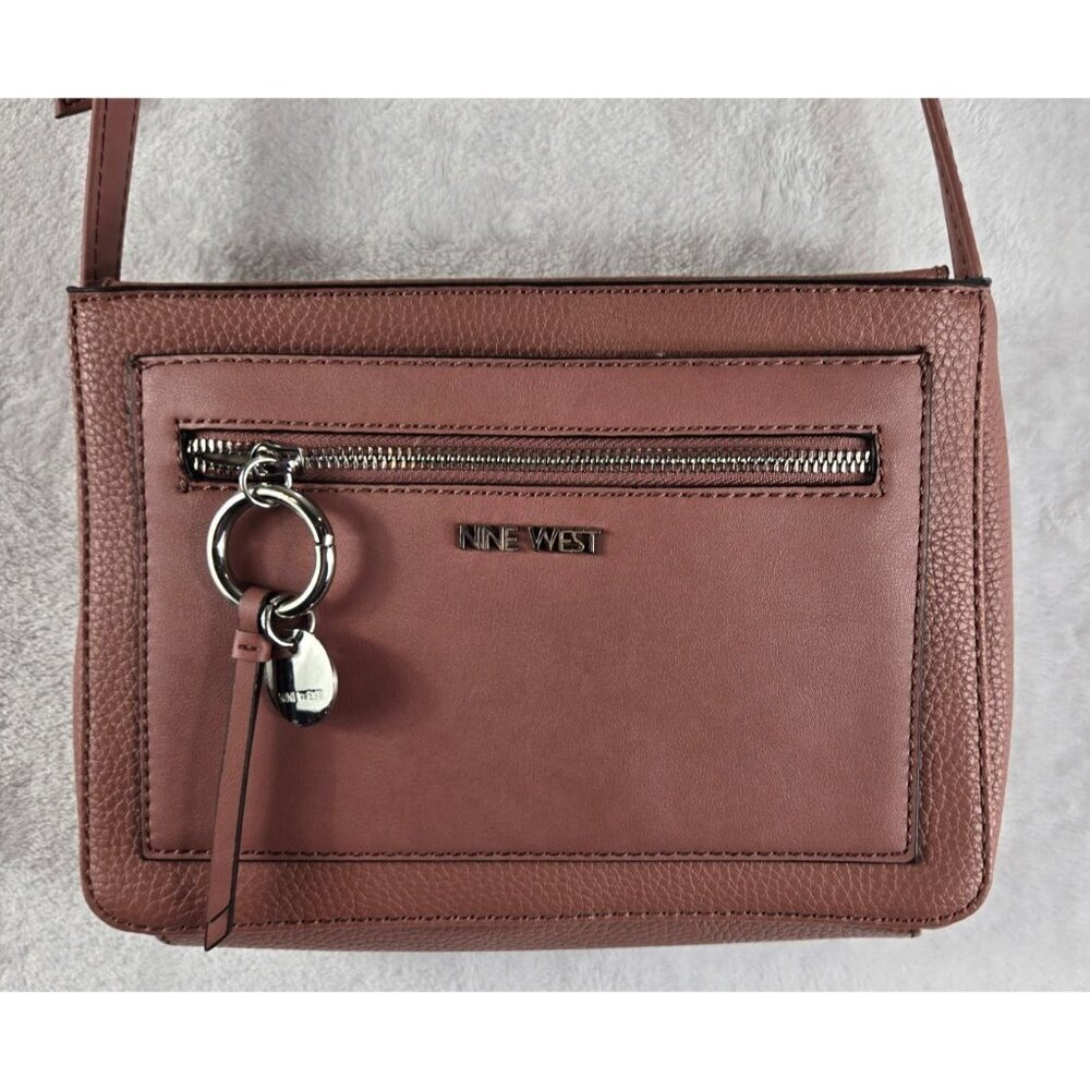 Nine West Crossbody Bag Faux Leather 10"x7.5" Shoulder Purse Adjustable Strap - Picture 3 of 9